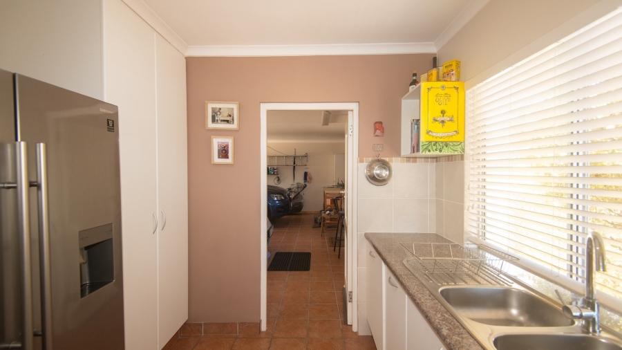 5 Bedroom Property for Sale in Hersham Western Cape